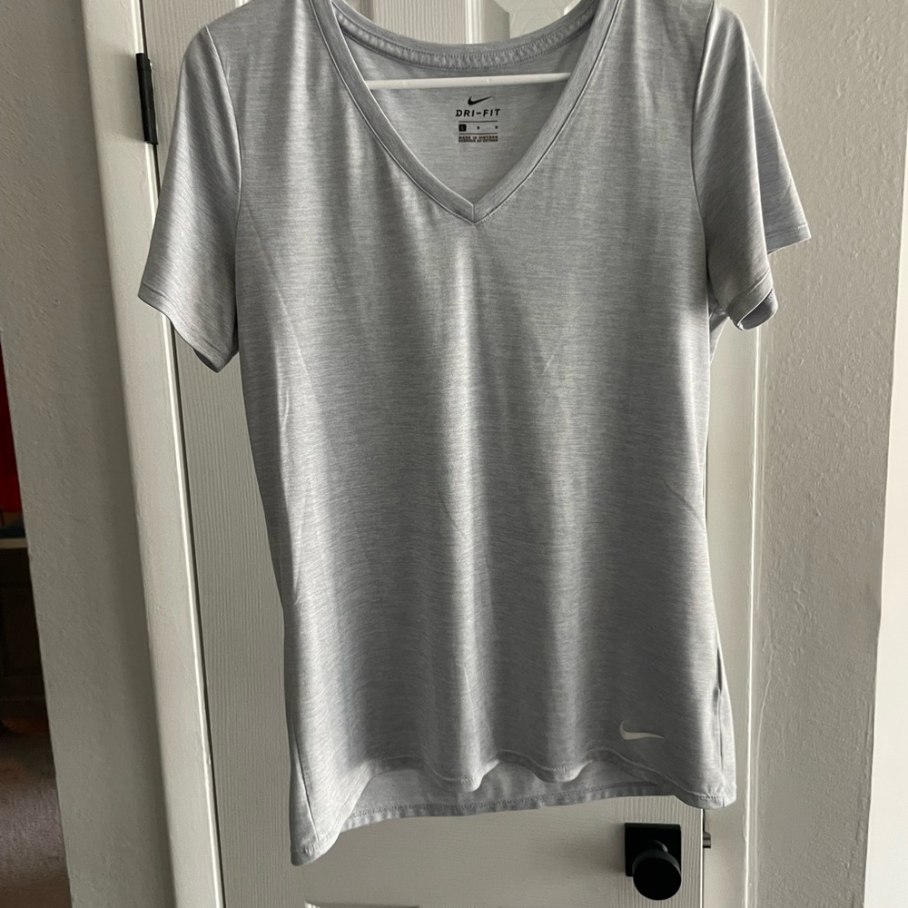 Nike Gray Fitted Short Sleeve Tee